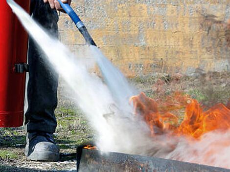 Extintor de Pó Químico no Peri Peri